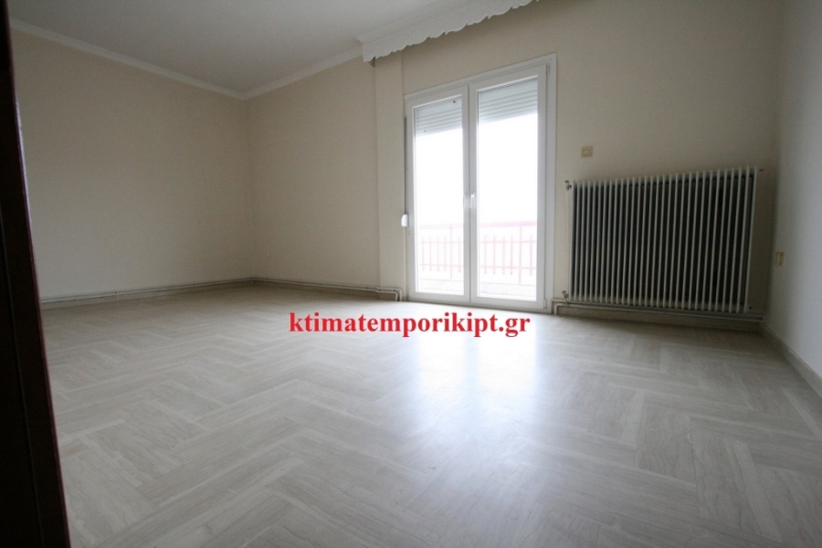 (For Rent) Residential Apartment || Kozani/Ptolemaida - 118 Sq.m, 3 Bedrooms, 350€ 