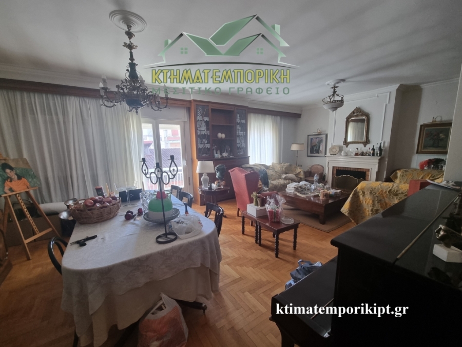 (For Sale) Residential Apartment || Kozani/Ptolemaida - 185 Sq.m, 4 Bedrooms, 90.000€ 
