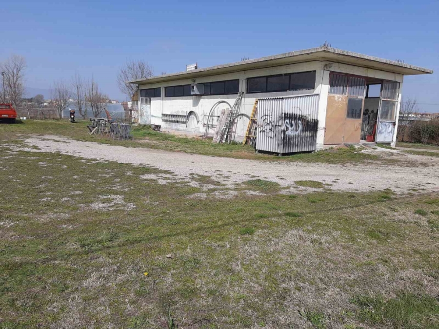 (Προς Πώληση) Επαγγελματικός Χώρος Κατάστημα || Ν. Κοζάνης/Πτολεμαϊδα - 120 τ.μ, 53000€ 