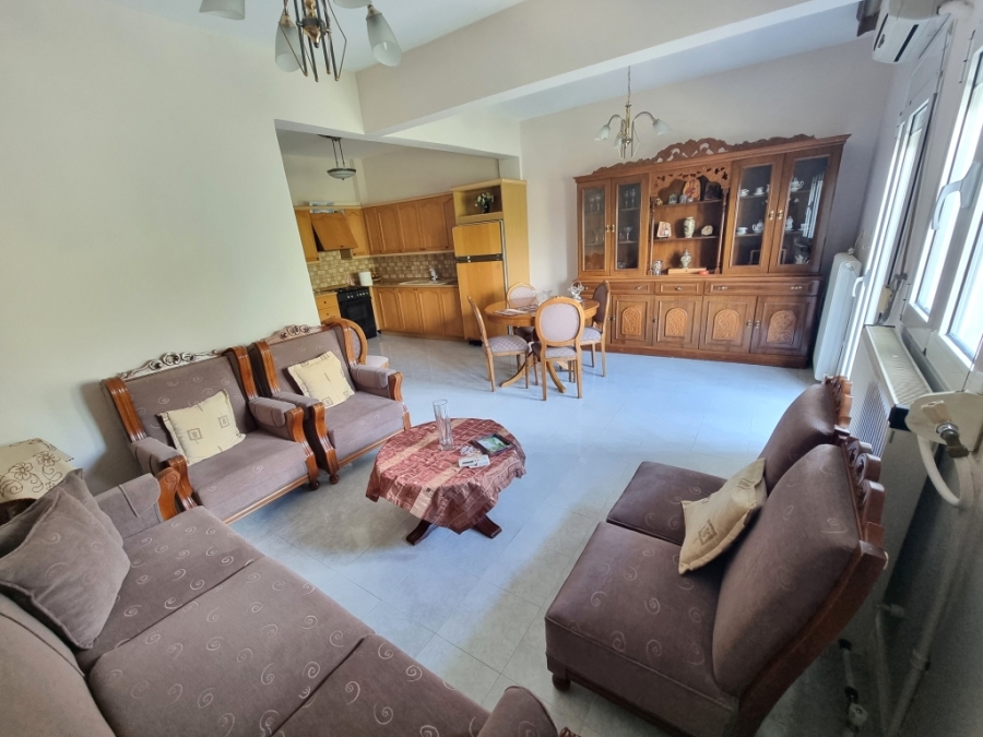 (For Sale) Residential Apartment || Kozani/Ptolemaida - 105 Sq.m, 2 Bedrooms, 60.000€ 