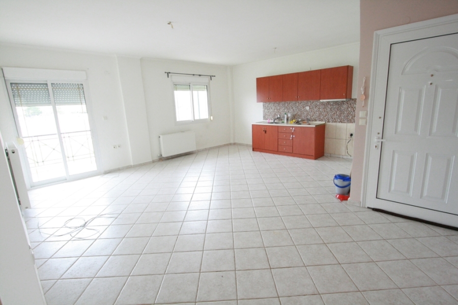 (For Rent) Residential Froor apartment || Kozani/Ptolemaida - 110 Sq.m, 3 Bedrooms, 300€ 