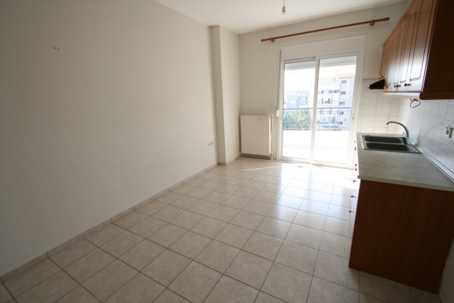 (For Rent) Residential Apartment || Kozani/Ptolemaida - 70 Sq.m, 2 Bedrooms, 350€ 
