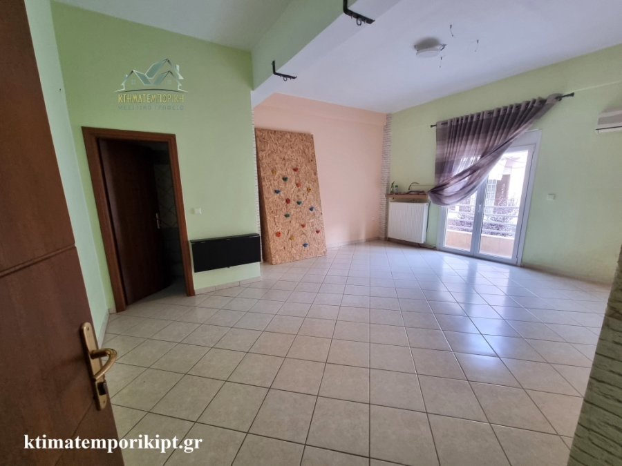 (For Rent) Commercial Commercial Property || Kozani/Ptolemaida - 127 Sq.m, 600€ 